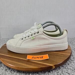 Cariuma Womens 10 OCA Low Off White Canvas Casual City Modern Lifestyle Sneaker